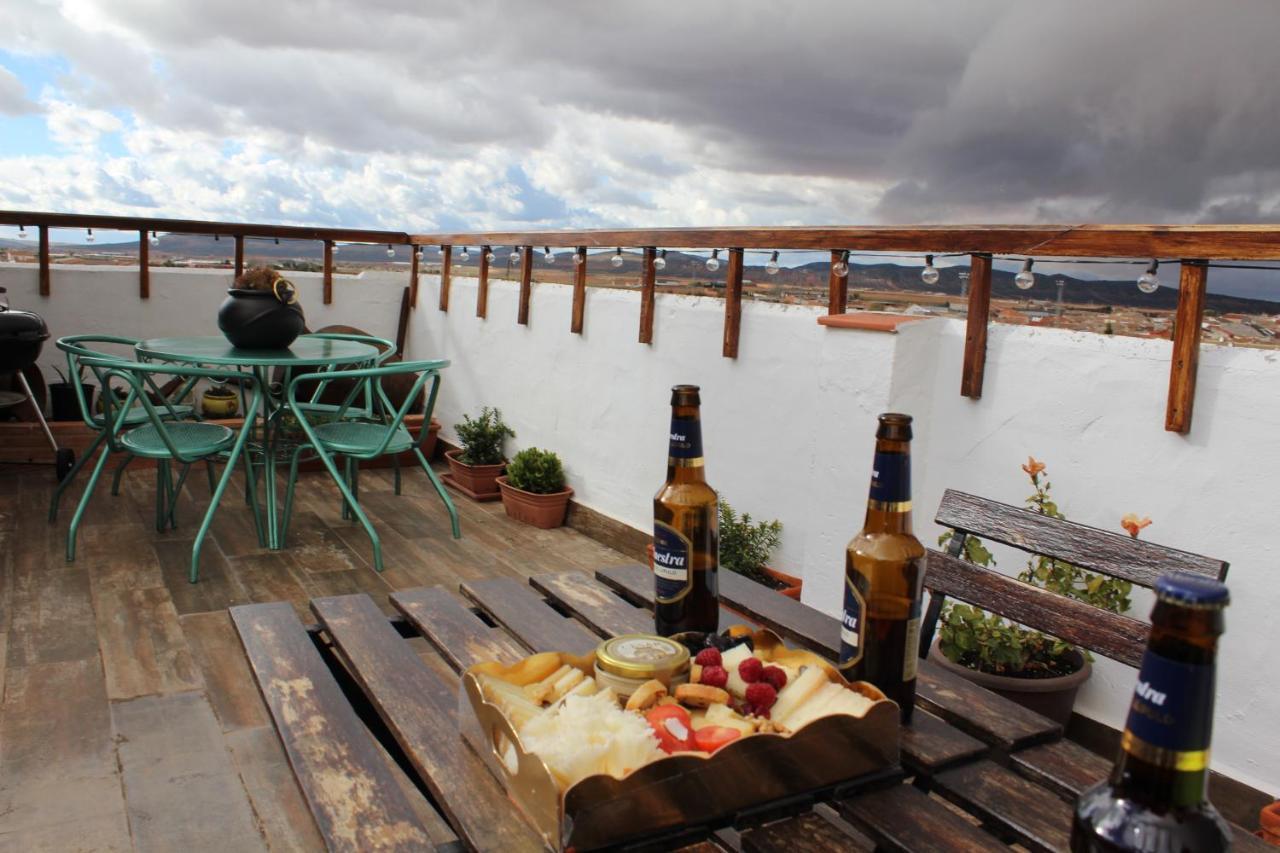 Apartamentos Oncemolinos Con Desayuno Consuegra Bagian luar foto