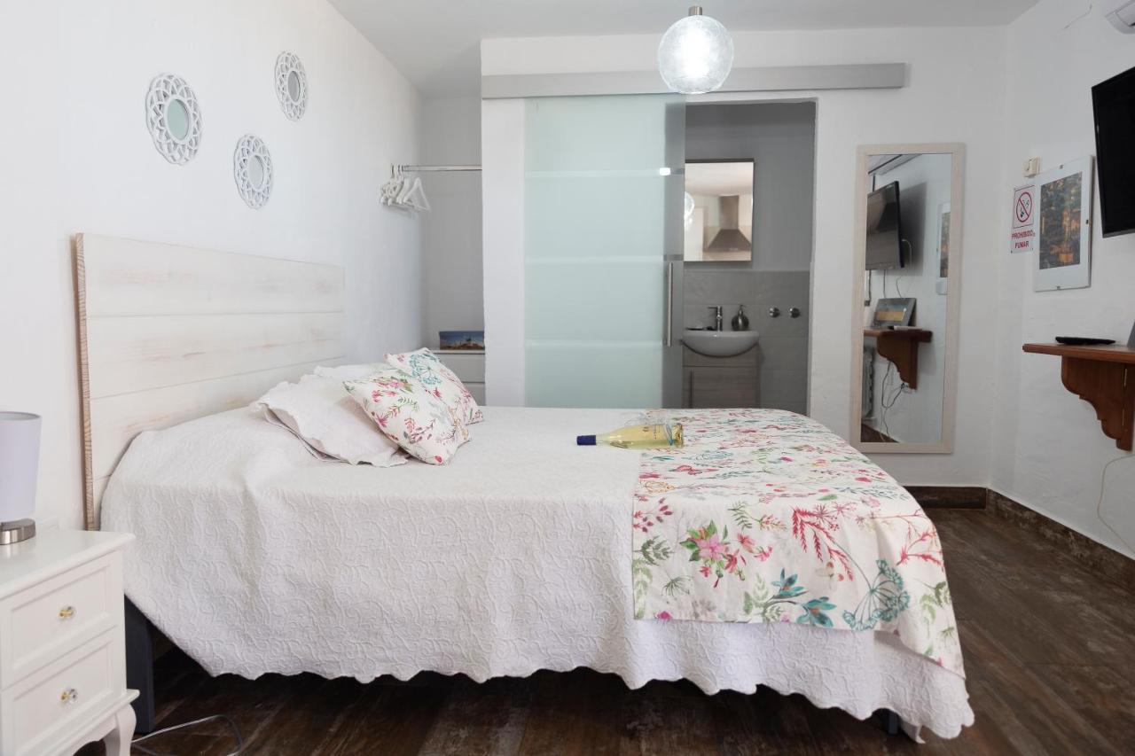 Apartamentos Oncemolinos Con Desayuno Consuegra Bagian luar foto